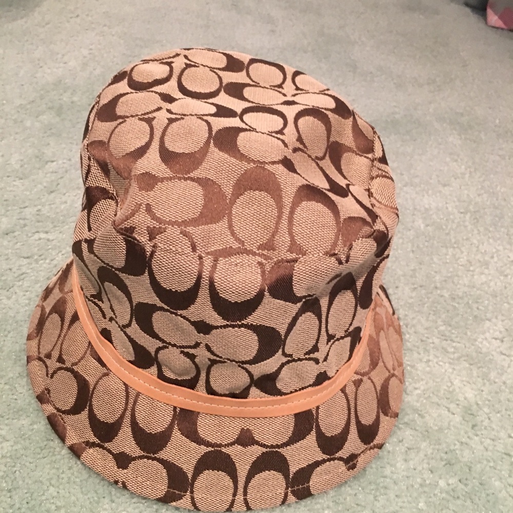 2 coach bucket hats